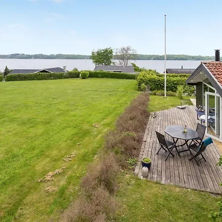 Stiane - 100m To The Fjord By Interhome