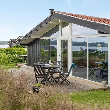 Stiane - 100m To The Fjord By Interhome Børkop